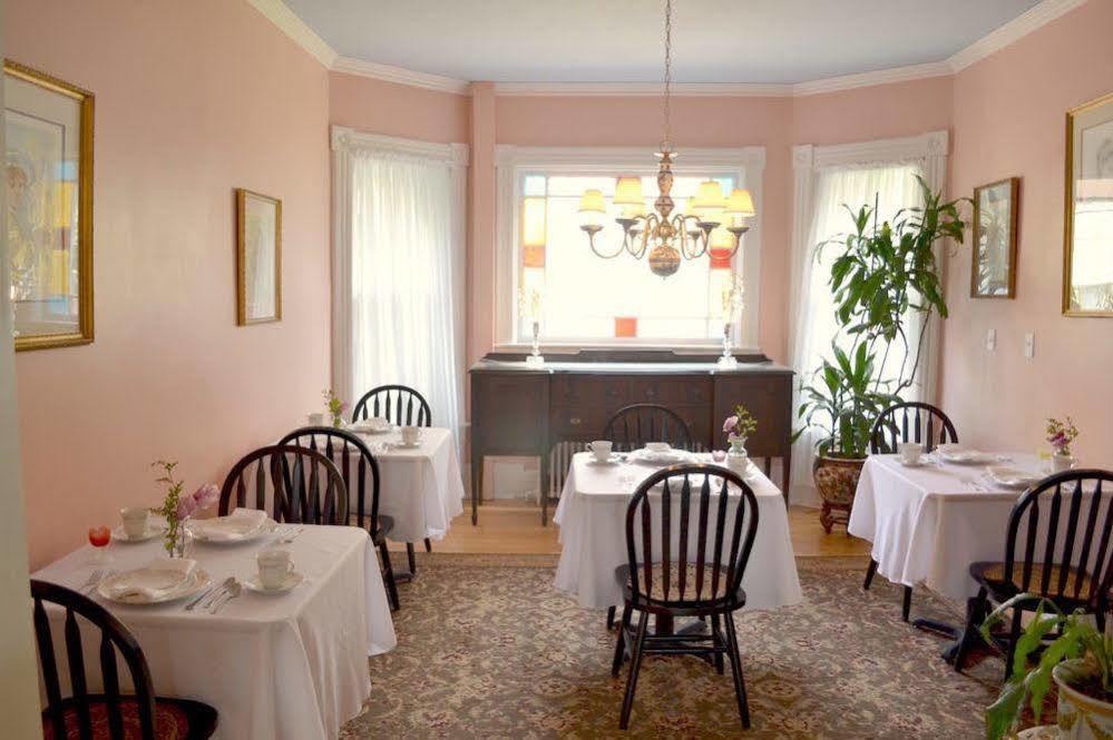 The Bell House Inn グレンズフォールズ エクステリア 写真